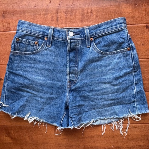 Levis 501 Original Blue Denim Shorts Size W29 W28 & 26 High-Rise Cut Off - Picture 12 of 16
